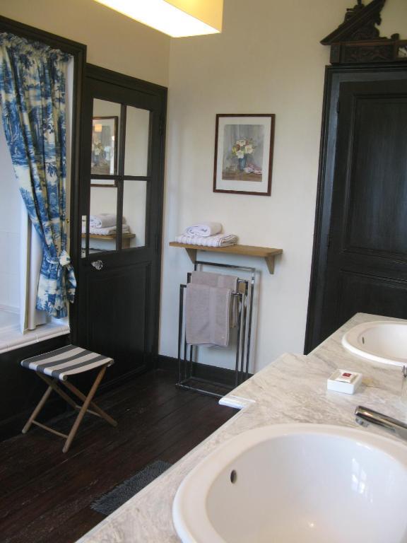 Hôtel Les Cours Du Clain à Poitiers Chambre photo